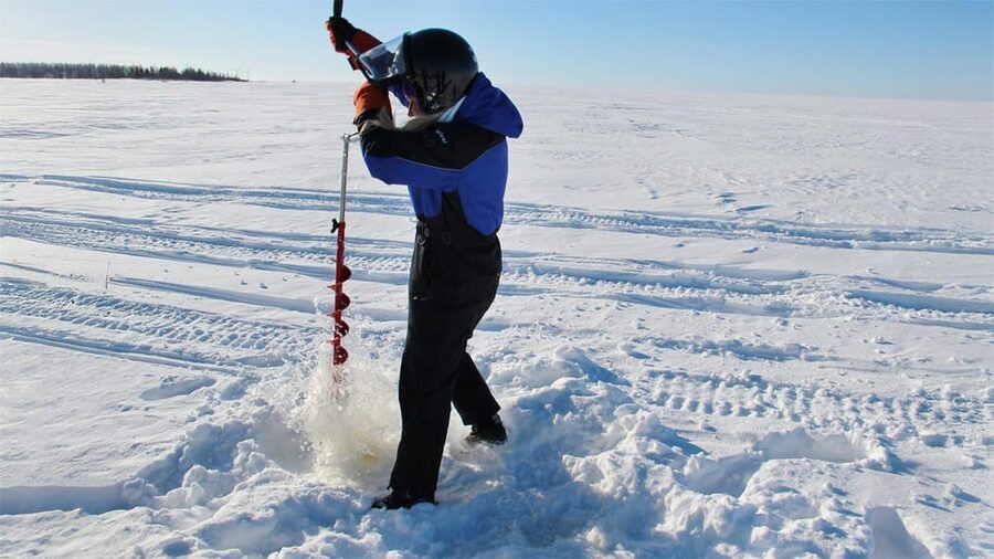 Kemi-Tornio: Ice Fishing Safari with Snowmobiles - Sharing a snowmobile and taking your turn
