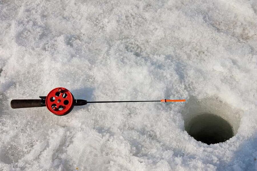 Kemijärvi: Insider Ice Fishing Experience - Reaching the Arctic lake