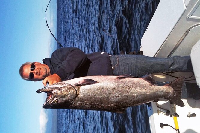 Ketchikan Salmon Fishing Charters - Fishing for salmon, not just posing with a rod
