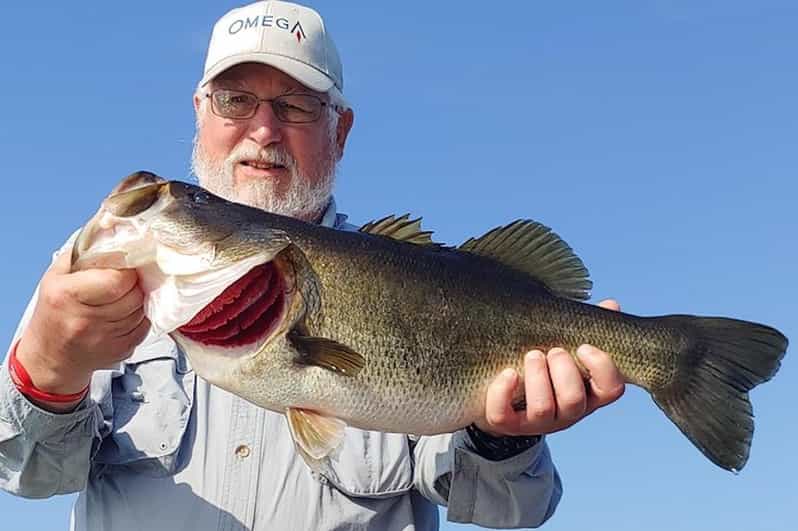 Kissimmee: Private Lake Tohopekaliga Fishing Charter - Boarding the 21-foot boat