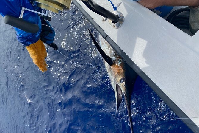 Kona - 5 Hours Private Fishing Charter in Kailua-Kona - What is included, and what you should bring
