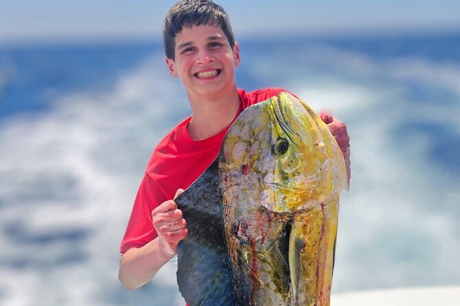 Kona Hawaii Deep Sea Fishing Escapade on the Bite Me 6 - Catch preparation and taking fish home