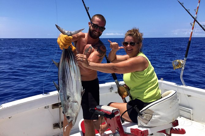 Kona Hawaii Fishing/Snorkel Large Group Private Charter on OE II - What fishing on the Kona Coast really involves
