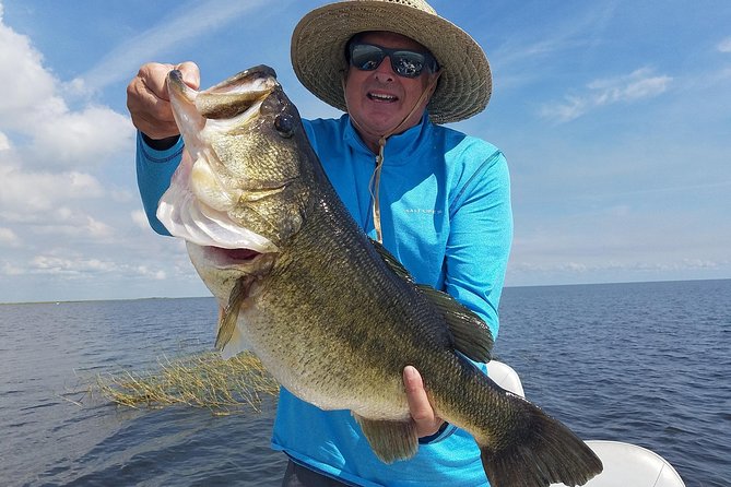 Lake Okeechobee Fishing Trips Near Palm Beach Florida - What the captains add to the experience