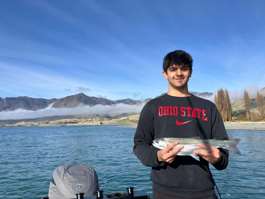 Lake Wakatipu: 3 Hour Fishing Adventure by Boat - The alpine views are part of the catch
