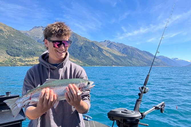 Lake Wānaka: 3 hour Fishing Adventure by Boat - Working the downriggers for trout and salmon