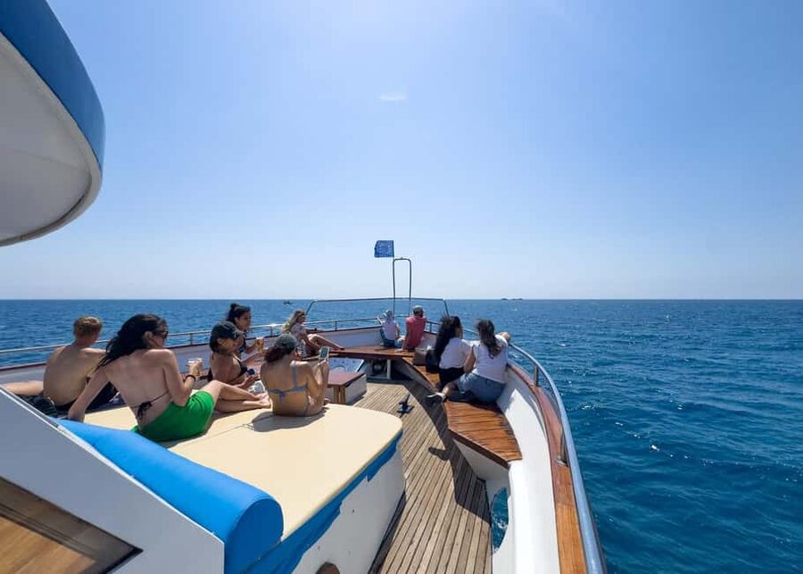 Larnaca: Relaxing Cruise with Fishing and BBQ Lunch - Cypriot buffet and BBQ on board