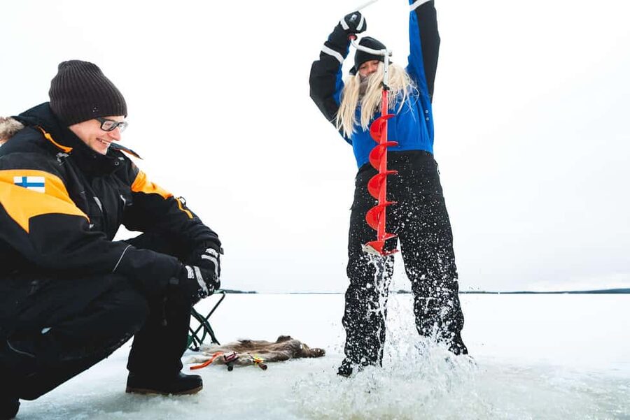 Levi: A fun Ice Fishing Experience in Levi, 3 HOURS - Getting ready for the frozen lake