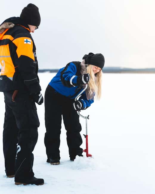 Levi: A fun Ice Fishing Experience in Levi, 3 HOURS - What happens if you catch a fish