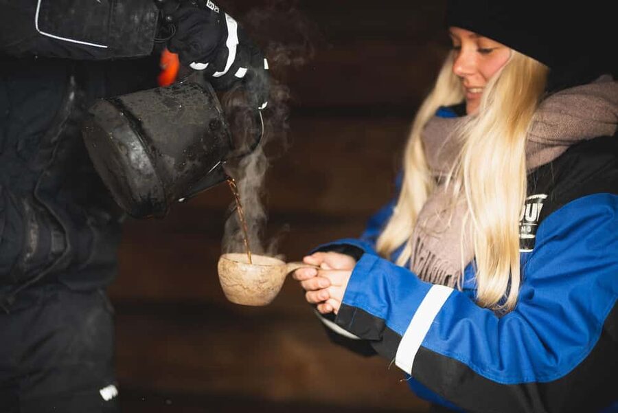 Levi: A fun Ice Fishing Experience in Levi, 3 HOURS - Who will enjoy this outing most
