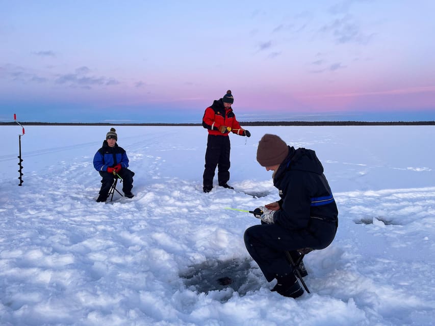 Levi: Ice Fishing Trip in a small group - From Levi Tourist Information to the frozen lake