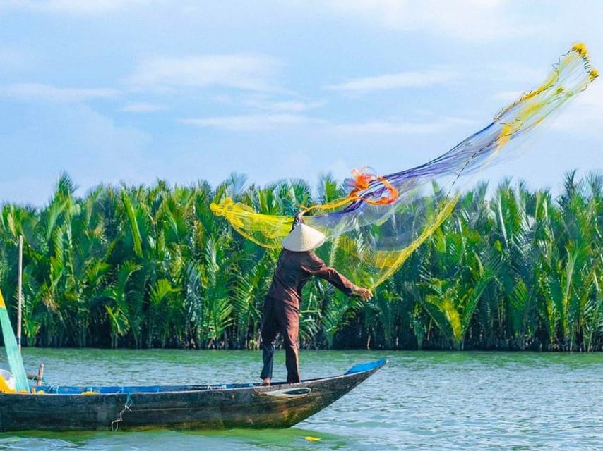 Local market, Basket boat, crab fishing & cooking class - A cooking class built around familiar dishes
