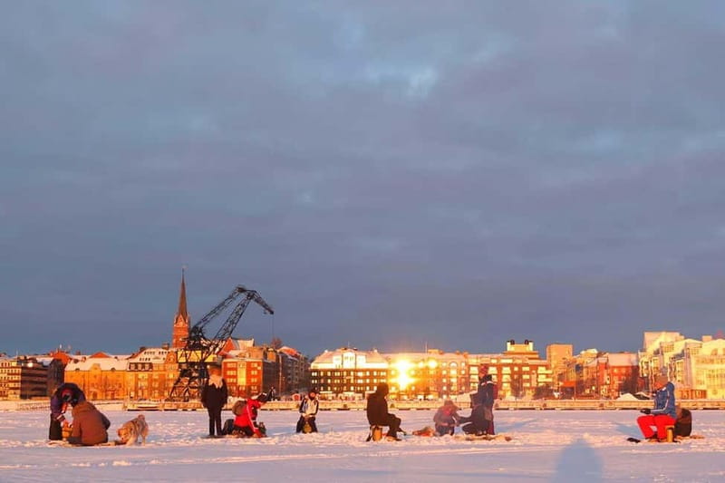 Lulea: Ice Fishing Tour in the heart of the city with Guide - Key points to know before you book