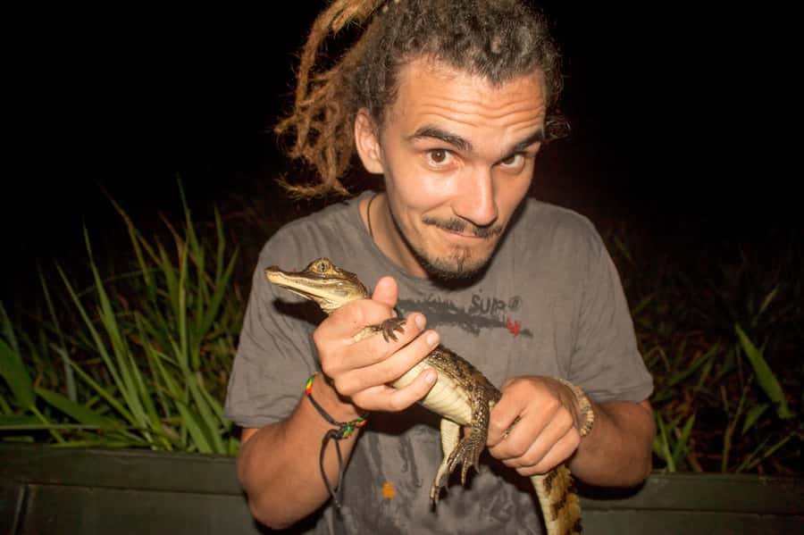 Manaus: Piranha Fishing and Alligator Watch Evening Tour - A closer look at the advertised five hours