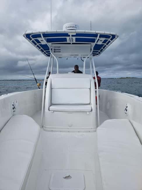 Nassau: Sport-fishing private charter . - Is $1,000 a fair price?