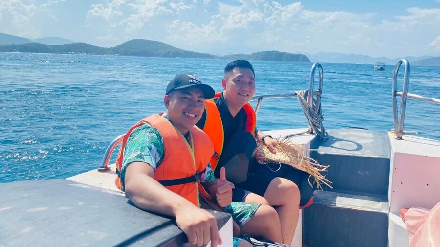 Nha Trang - Private Fishing tour - Mot Island for fishing and another swim