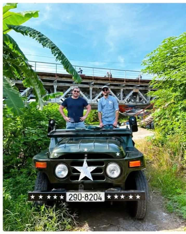 Ninh Binh Jeep Adventure: Temples, Lotus, Fishing & Cooking - Bich Dong Pagoda and its stone stairway