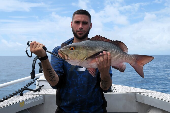 Out n About Sportfishing for Share and Private Charters on Reef and Estuary - Equipment is supplied, but sun protection is your job