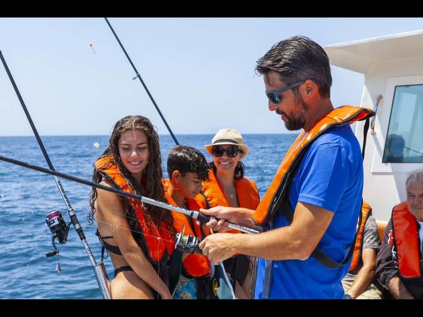 Portimão: Algarve Reef Fishing - Leaving Portimão for the Algarve reefs