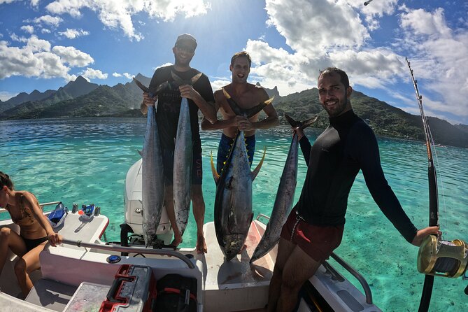 Private Big Game Fishing Day - Learning from a crew that works the sea