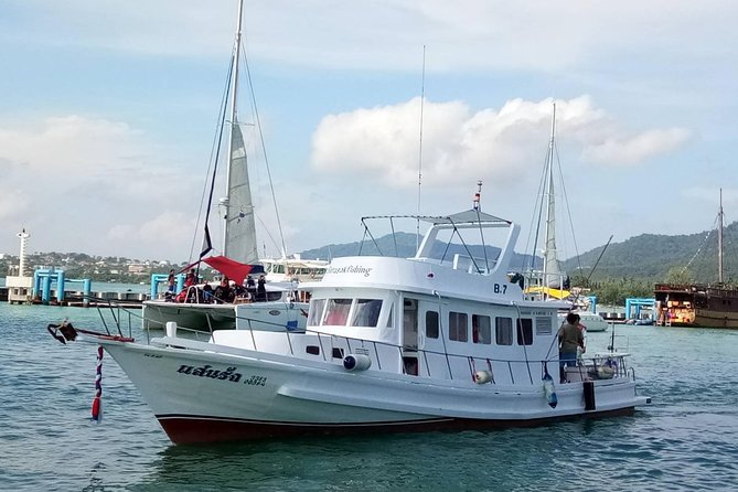 Private Boat Fishing TROLLING & SPINNING From Phuket - What this private Phuket fishing day is really like