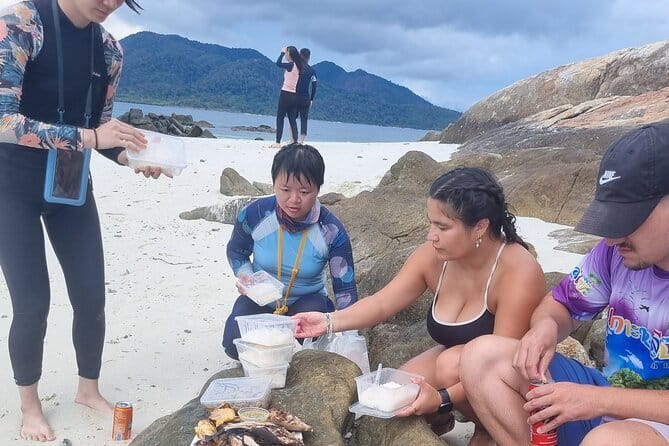 Private Experience with Fishing, Barbeque, Sashimi and Snorkeling - A captain-led day rather than a fixed group schedule