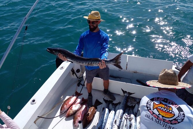 Private fishing charter Bertram 31ft 6 pax max if you don't fish you don't pay - A private boat rather than a shared excursion