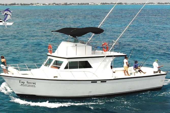 Private fishing charter Boat 48ft 12 pax Good Marlin and Sailfish - Leaving Marina Sunset Club Lagoon
