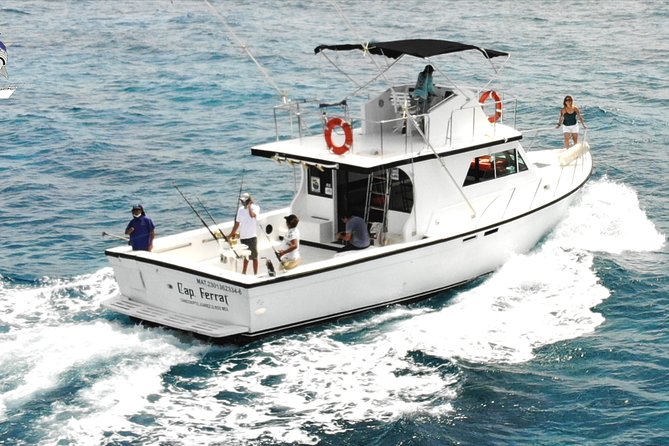 Private fishing charter Boat 48ft 12 pax Good Marlin and Sailfish - The Crew and the Fishing Experience
