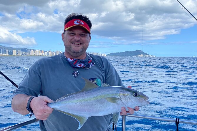 Private Fishing Charter for Family and Friends in Honolulu - How the crew shapes the day
