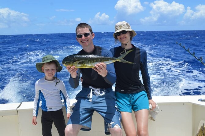 Private Fishing Charter Punta Cana (Orion) - Food and drinks between the bites
