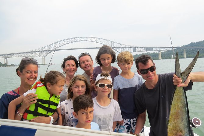 Private Fishing & Scenic Cruise – 27ft Proline | Panama Bay - Choosing your departure time