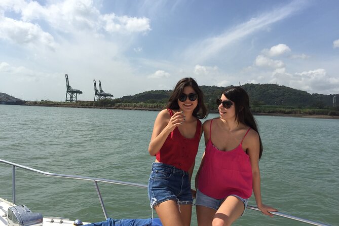 Private Fishing & Scenic Cruise – 27ft Proline | Panama Bay - Fishing in Panama Bay, from beginner to experienced angler