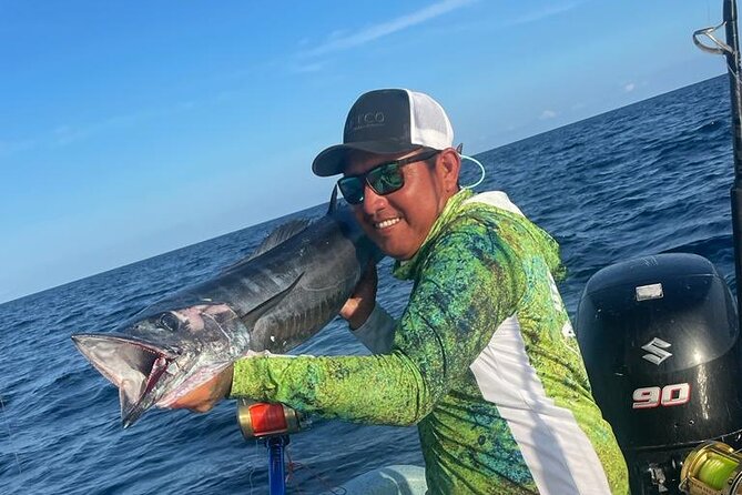 Private sport fishing in costa maya, mahahual 4 hrs - Fishing from Mahahual, not a large deep-sea boat