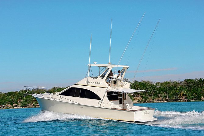 Punta Cana Private Fishing Charter boat Fortuna 42' - Drinks, comfort, and what to bring