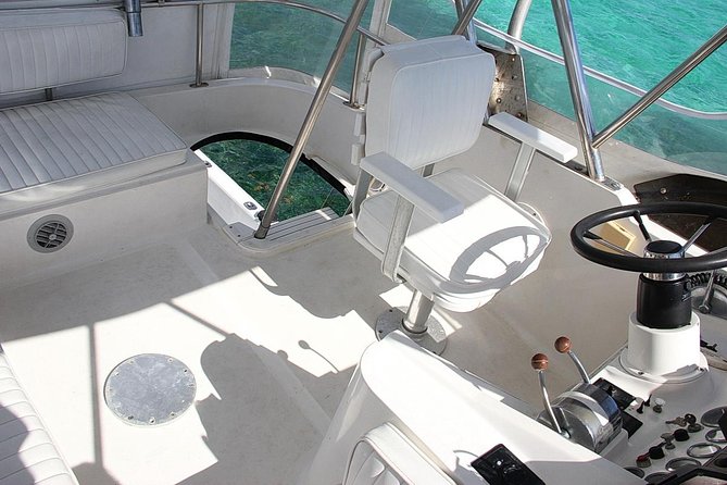 Punta Cana Private Fishing Charter on 39 Foot Boat with Bevarages - What the crew adds to the experience