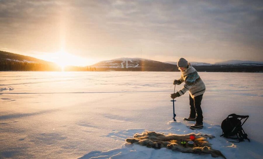 Pyhä: Ice Fishing Experience at Frozen Lake - Key points to know before you book