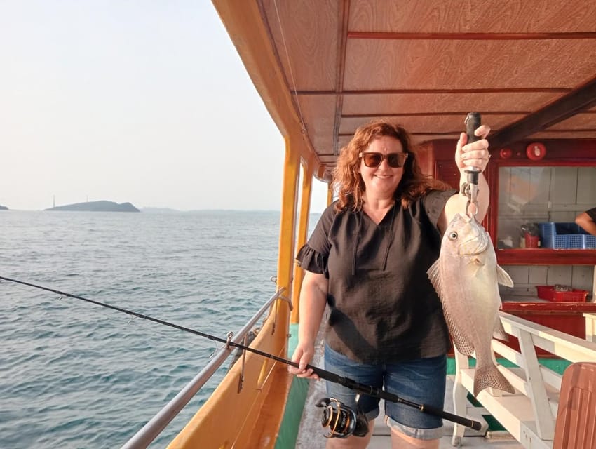 Red River Tour - Deep Sea Fishing By Boat In Phu Quoc - Reaching the fishing spot at 8:00 AM
