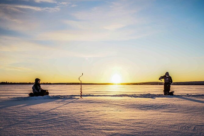 Rovaniemi: Ice Fishing from Private Lakefront Property & BBQ - Why the small group limit matters