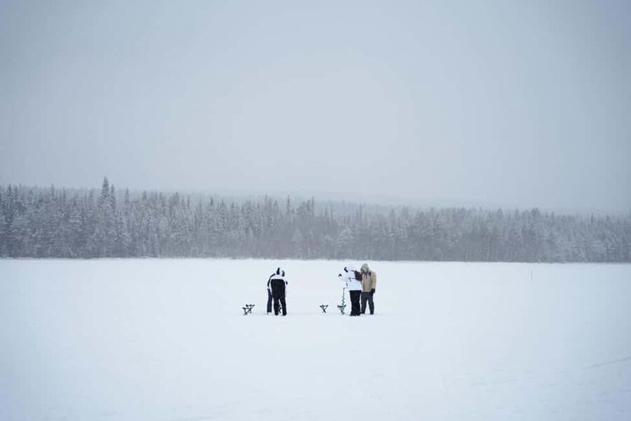 Rovaniemi: Ice Fishing from Private Lakefront Property & BBQ - Should you book it?