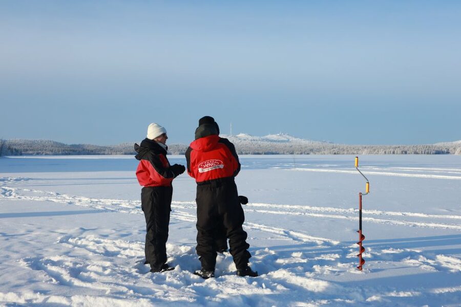Ruka: Ice fishing trip - Learning the Finnish method of pilkki