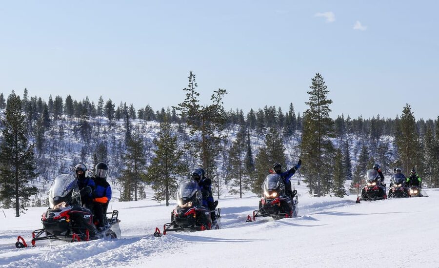 Saariselkä: Ice Fishing Safari by Snowmobile - Key points to know before you book