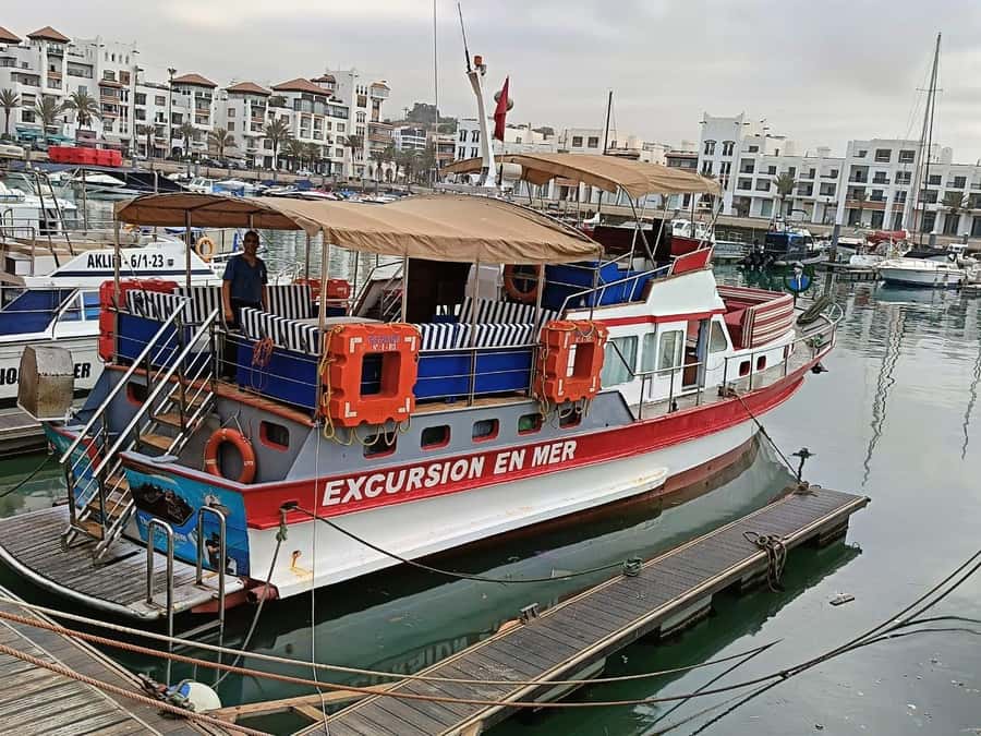 Sea excursion with BBQ, fishing, and swimming - Hotel pickup and the short ride to the coast