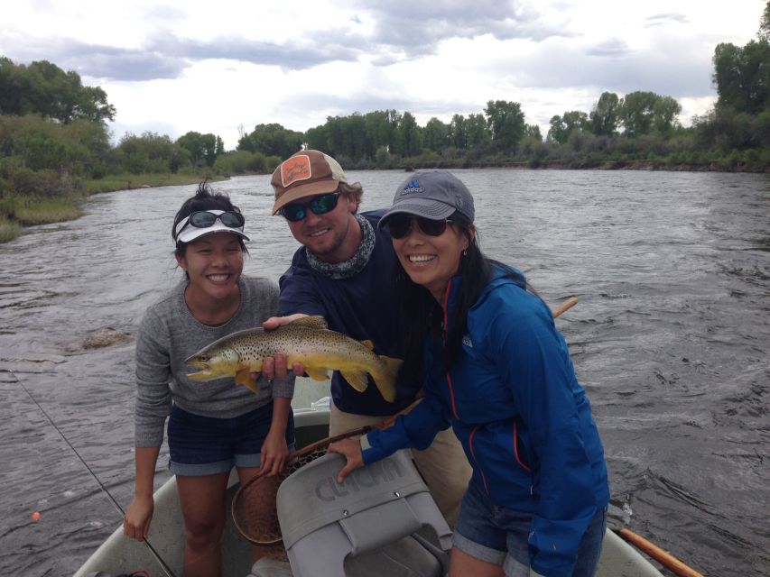 Snake River Full–Day Group Fishing Trip - The first eddy is your classroom