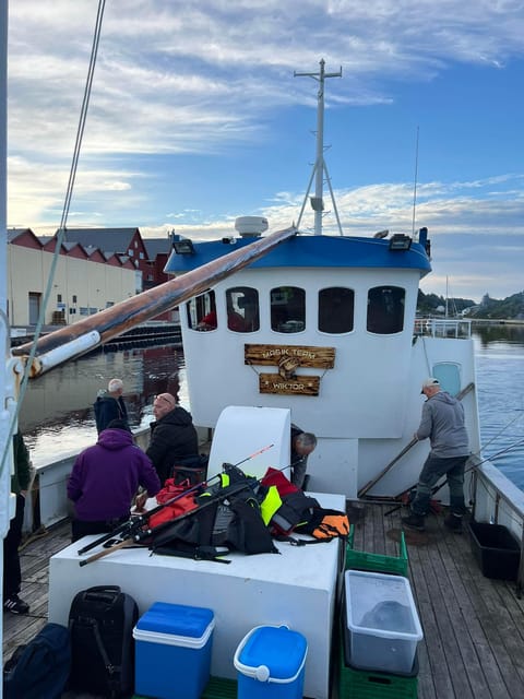 Stavanger: 5-Hour Fishing Trip with Equipment and Guide - Five hours on a working fishing boat