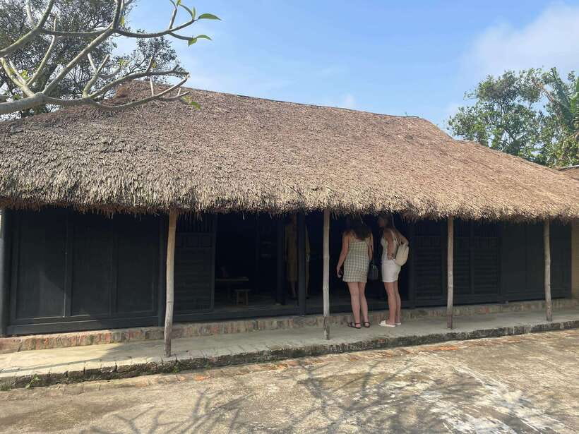 Tam Giang Lagoon & Boat Day Trip with Fishing Experience - Guides, transport, and the practical details