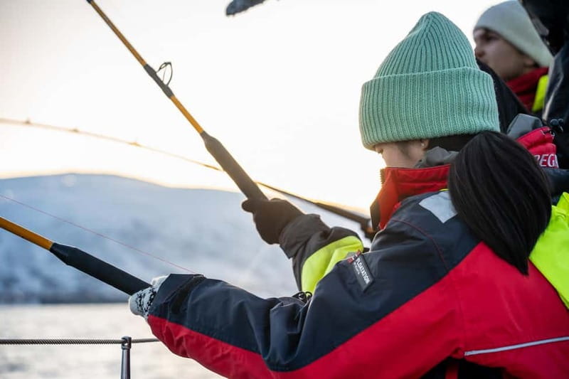 Tromso fishing Sea Safari - Two hours and 50 minutes around the Tromsø fjords
